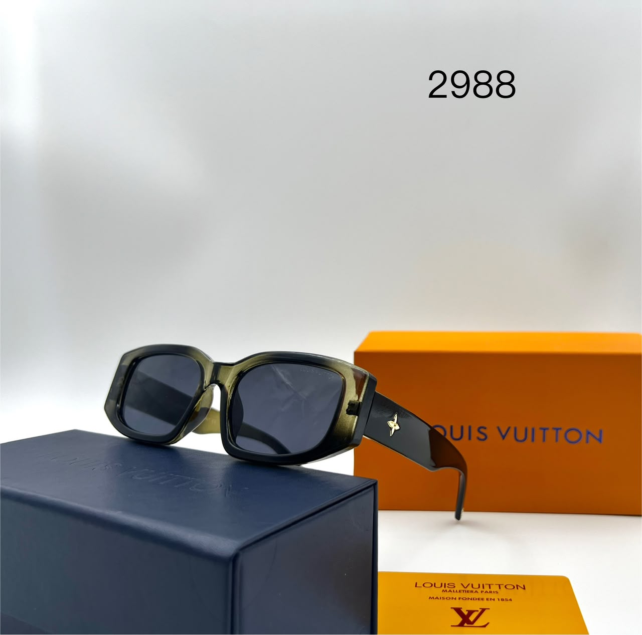 Louis Vuitton Rectangular Monogram Sunglasses (Replica)